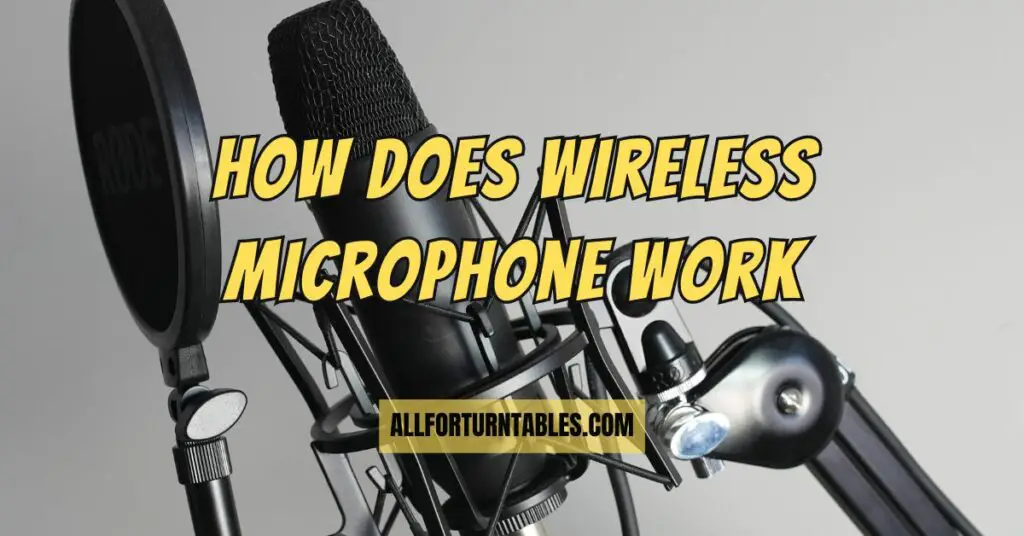 How does wireless microphone work